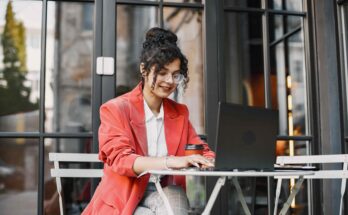 Make Money Online with Insolvo Freelancin